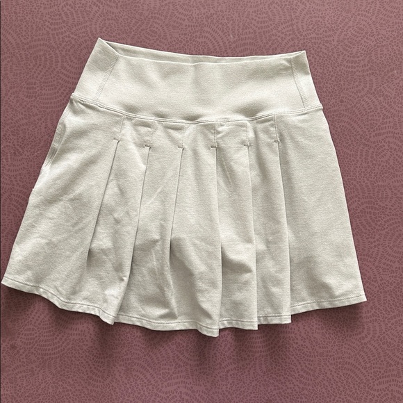 Vuori Halo Performance Skirt, Salt Heather, XXS - Picture 2 of 3